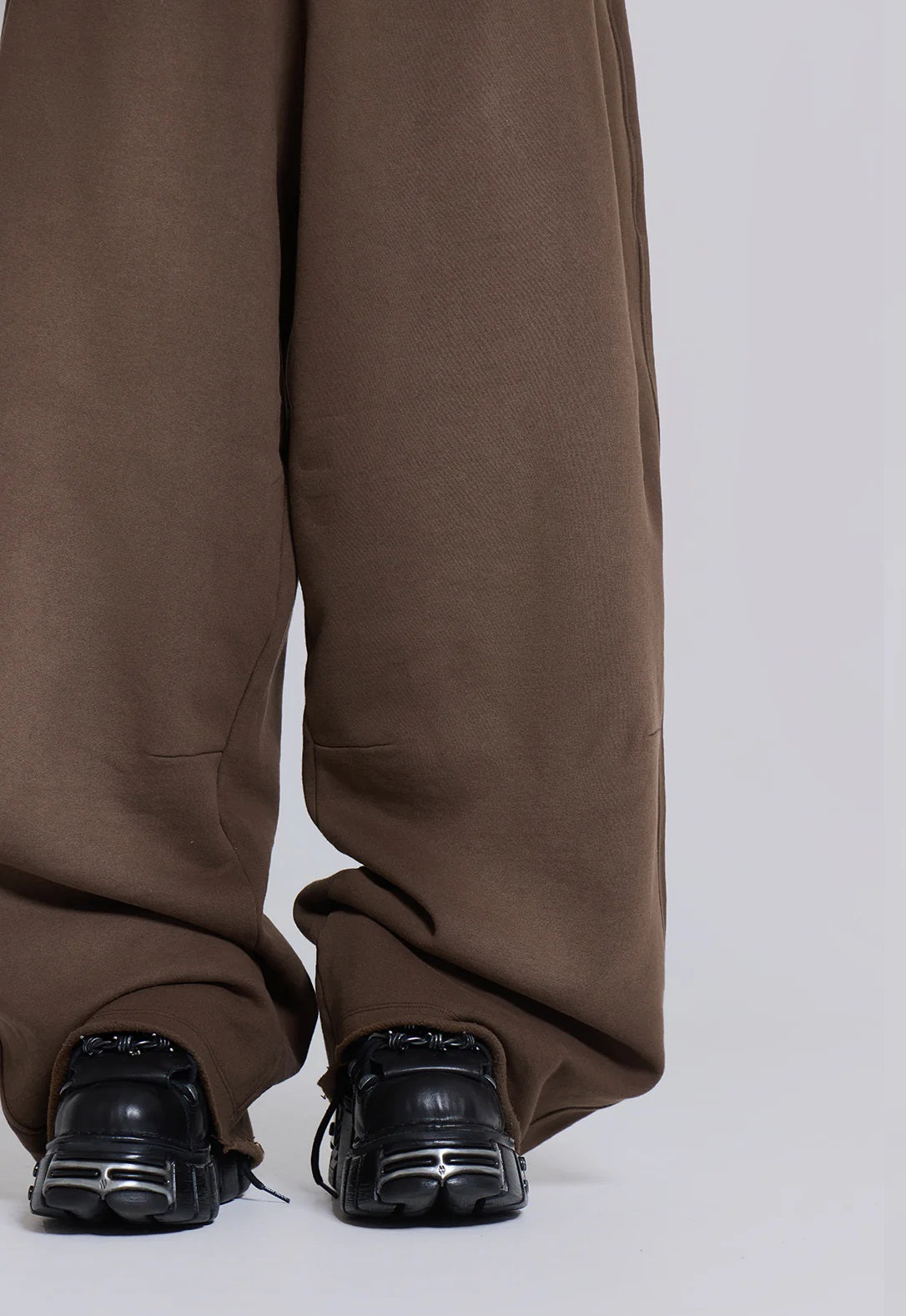 Baggy Sweat Pants - Brown